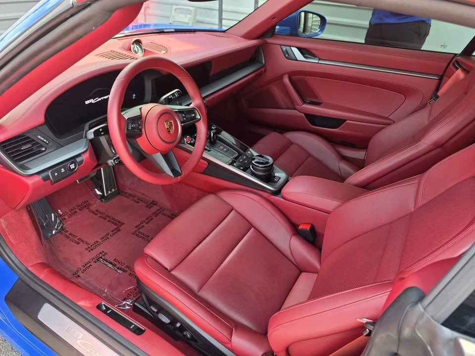 2025 Porsche 992 Carrera - Image 7 of 16