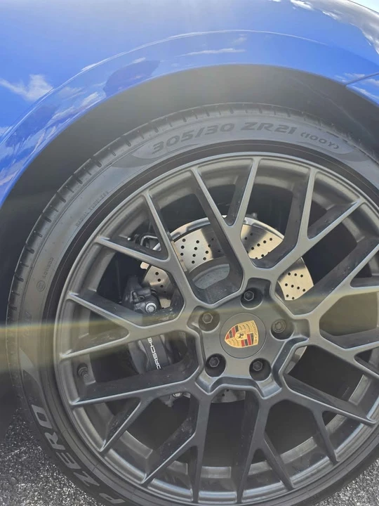2025 Porsche 992 Carrera - Image 11 of 16