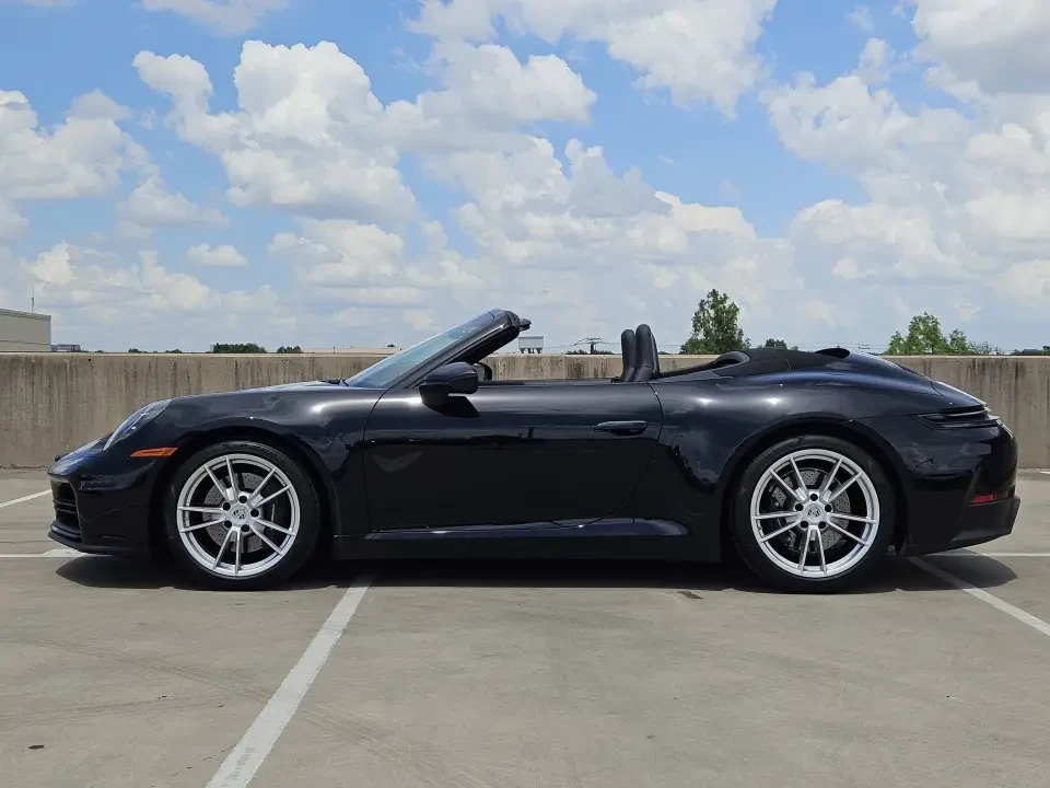 2025 Porsche 992 Carrera - Image 15 of 31