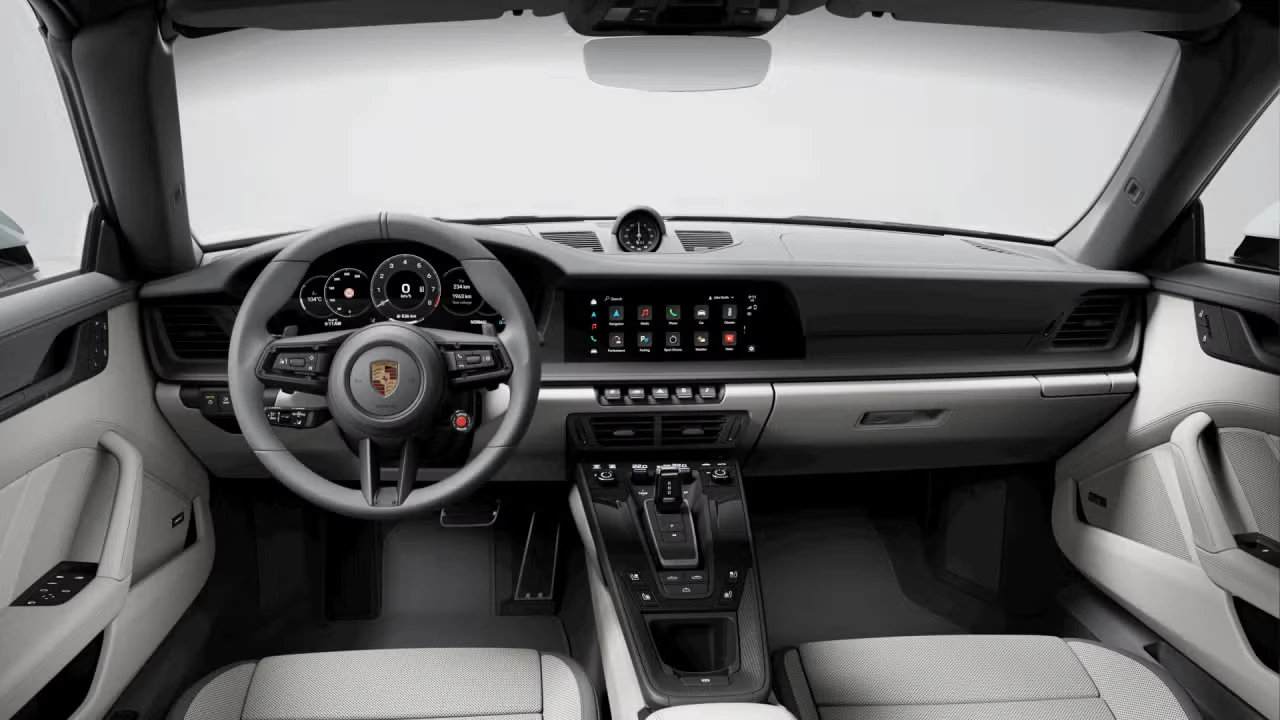 2025 Porsche 911 - Image 28 of 30