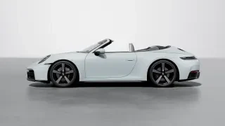 2025 Porsche 911 - Image 13 of 30