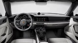 2025 Porsche 911 - Image 25 of 30