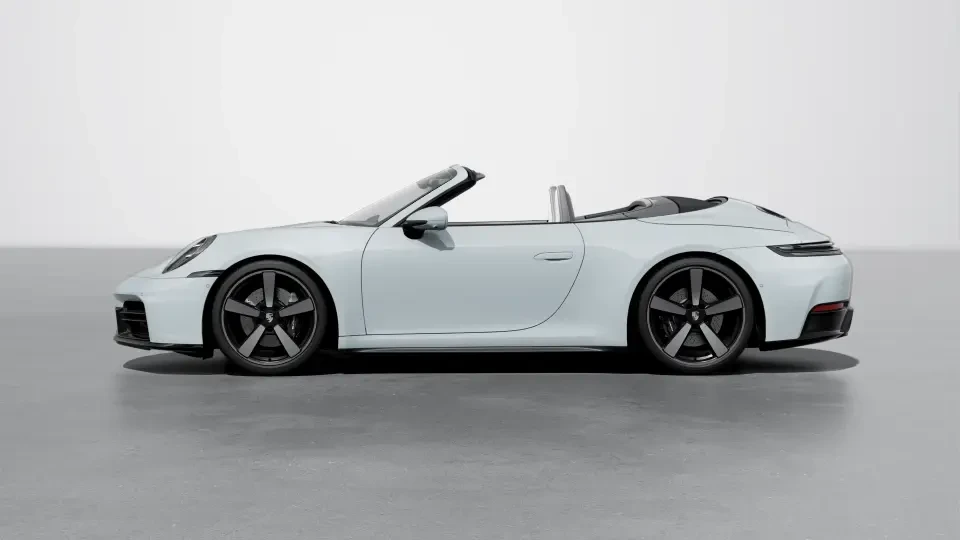 2025 Porsche 911 - Image 15 of 30