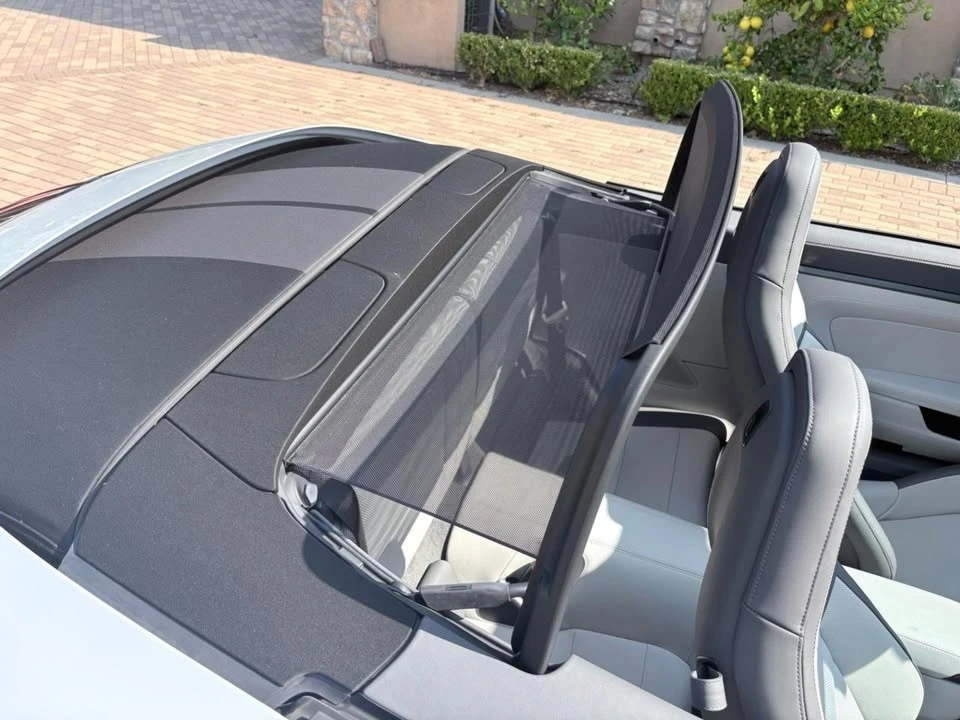 2025 Porsche 992 Carrera - Image 14 of 20