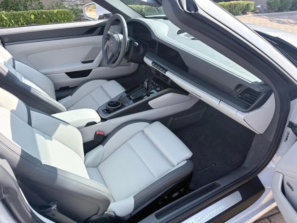 2025 Porsche 992 Carrera - Image 15 of 20
