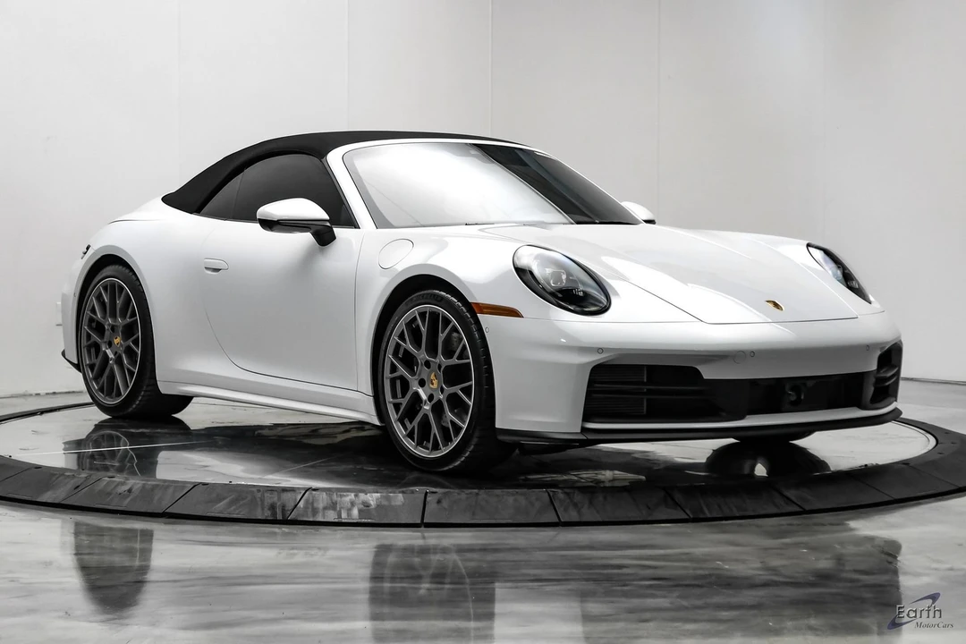 2025 Porsche 992 Carrera - Image 29 of 31