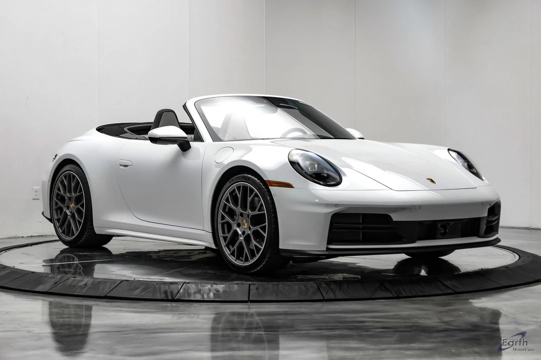 2025 Porsche 992 Carrera - Image 28 of 31