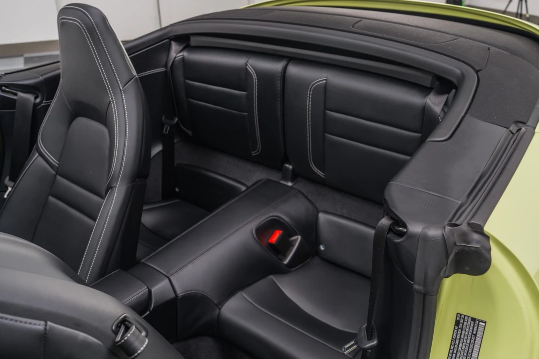 2025 Porsche 992 Carrera - Image 16 of 21
