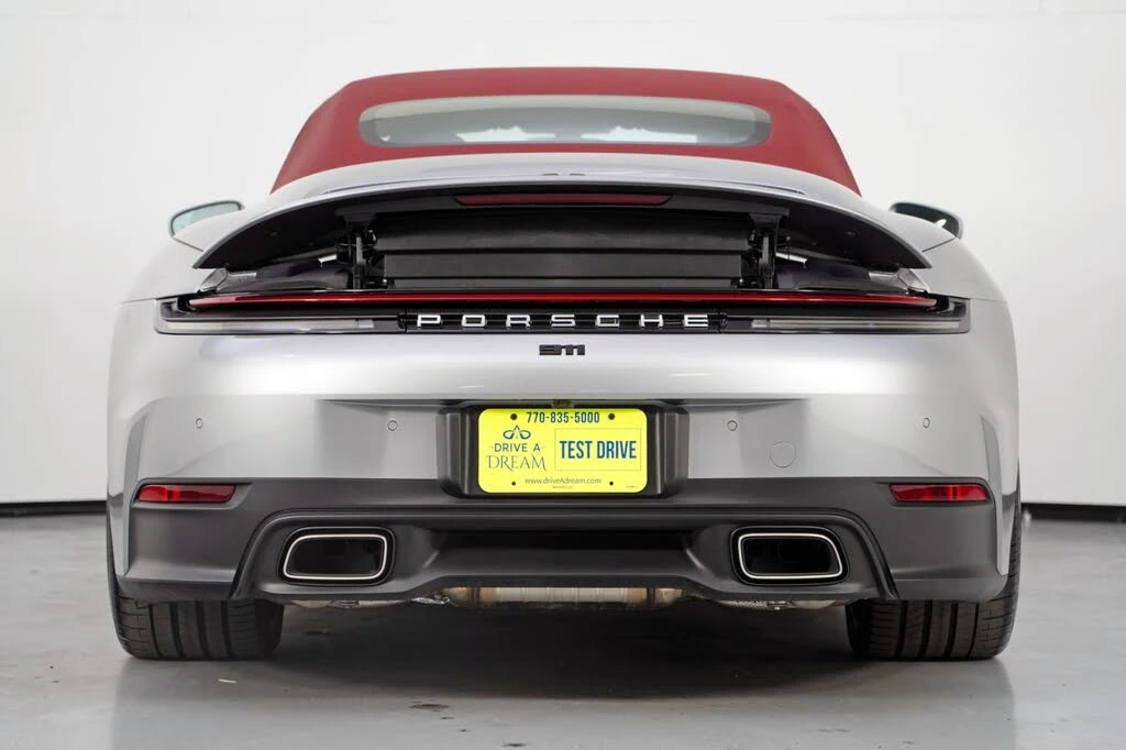 2025 Porsche 992 Carrera - Image 10 of 31