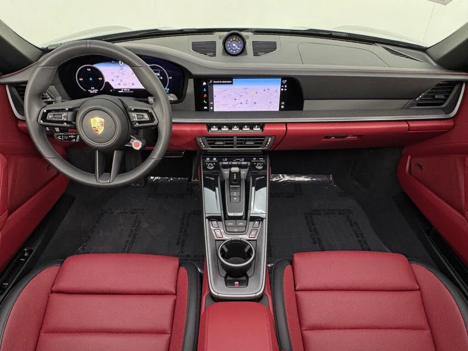 2025 Porsche 992 Carrera - Image 11 of 31