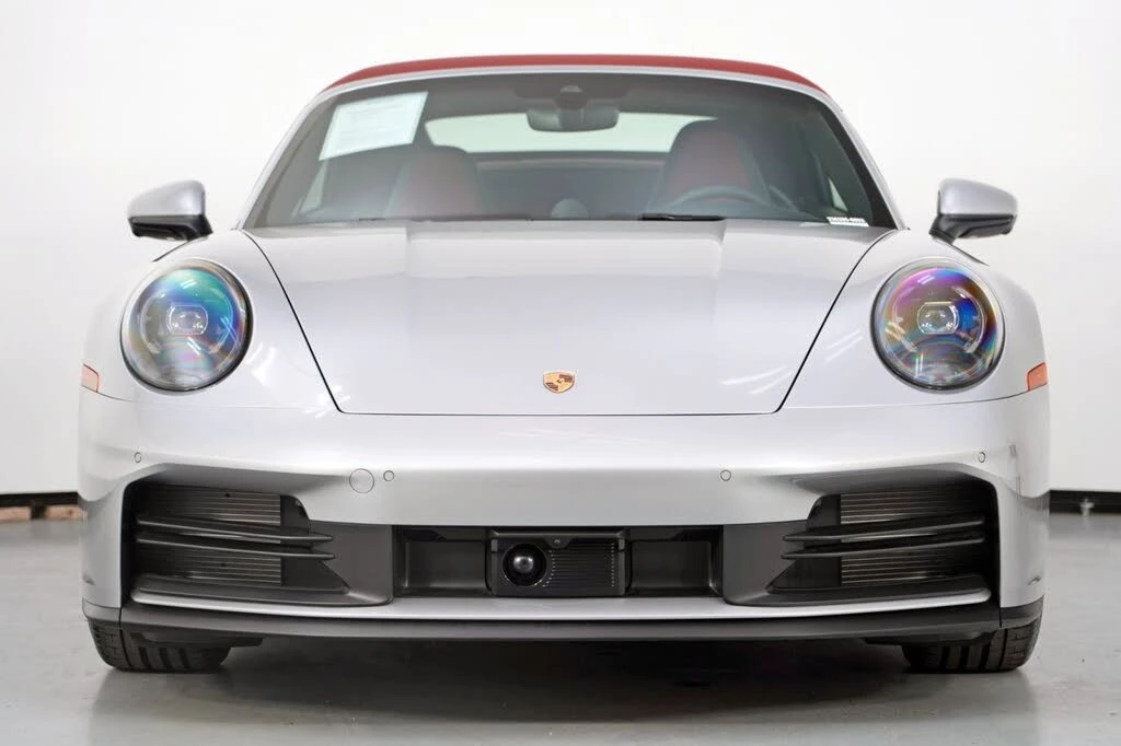 2025 Porsche 992 Carrera - Image 7 of 31