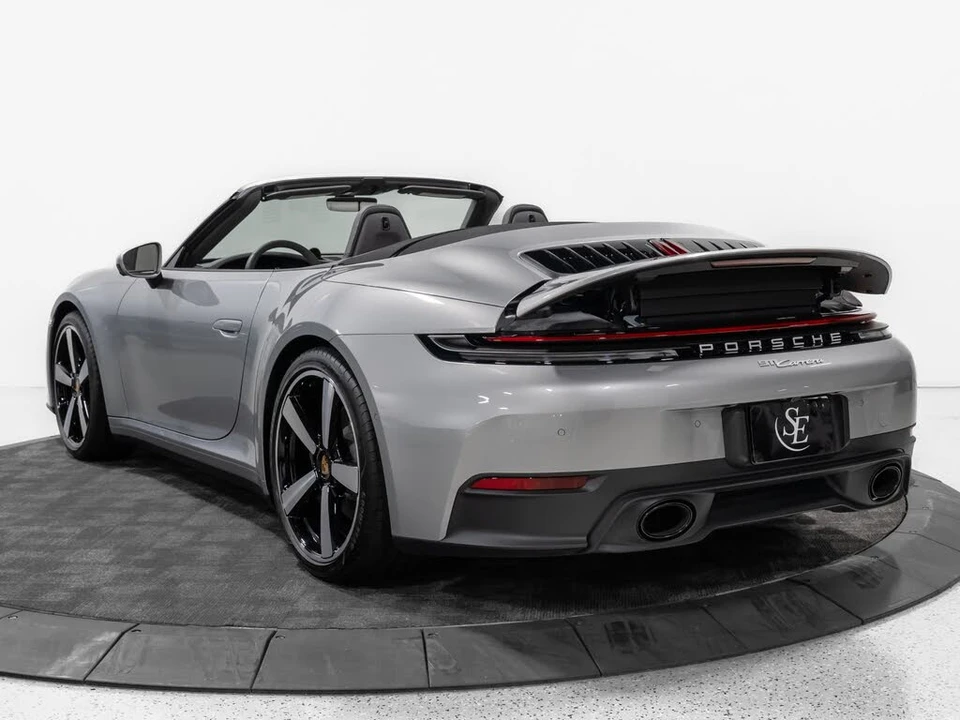 2025 Porsche 992 Carrera - Image 6 of 31