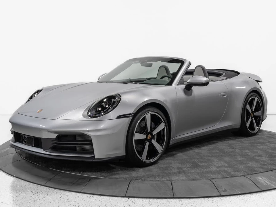 2025 Porsche 992 Carrera - Image 2 of 31