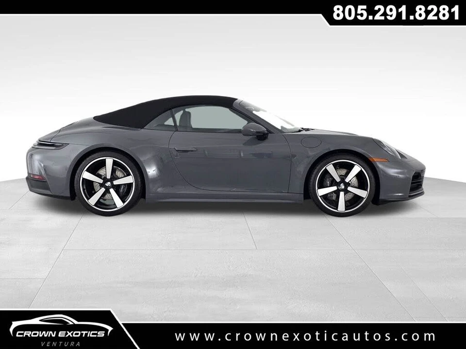 2025 Porsche 992 Carrera - Image 16 of 31