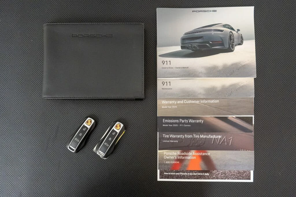 2025 Porsche 992 Carrera - Image 21 of 31