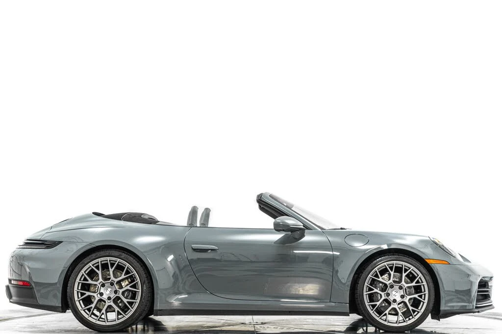 2025 Porsche 992 Carrera - Image 2 of 31