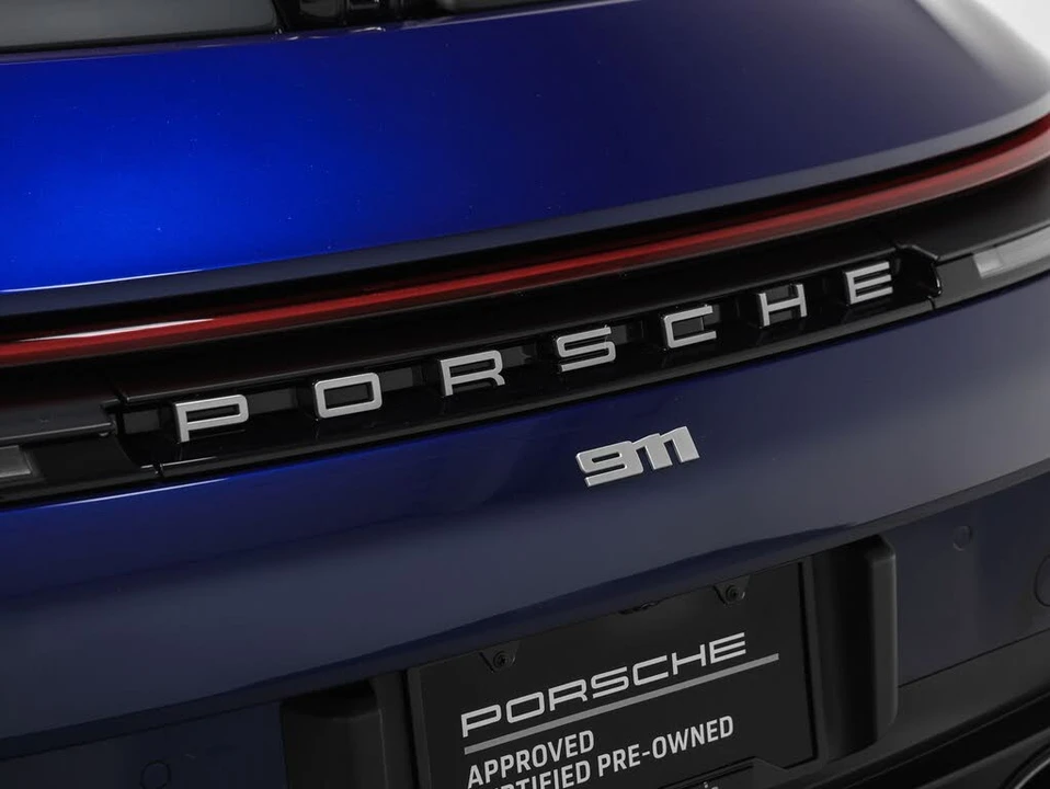 2025 Porsche 992 Carrera - Image 23 of 31
