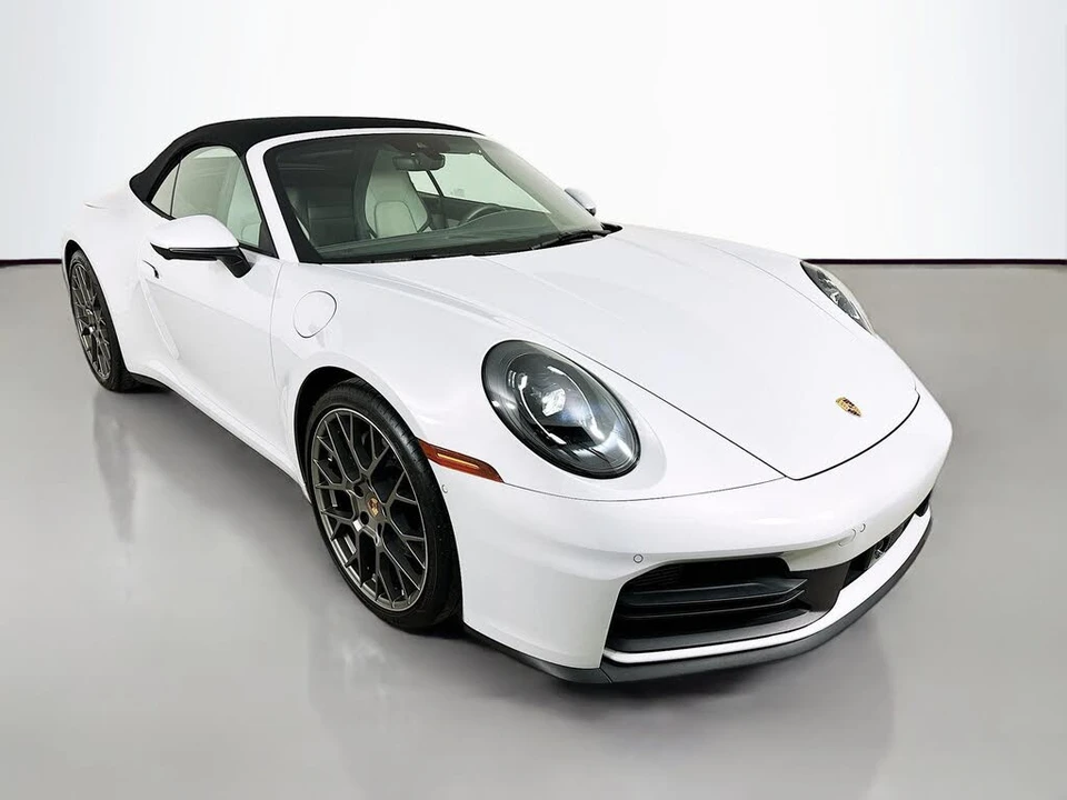 2025 Porsche 992 Carrera - Image 3 of 31