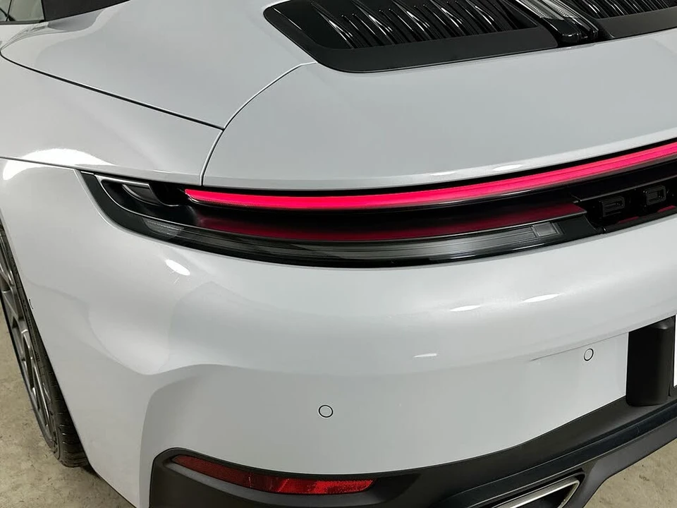 2025 Porsche 992 Carrera - Image 12 of 31