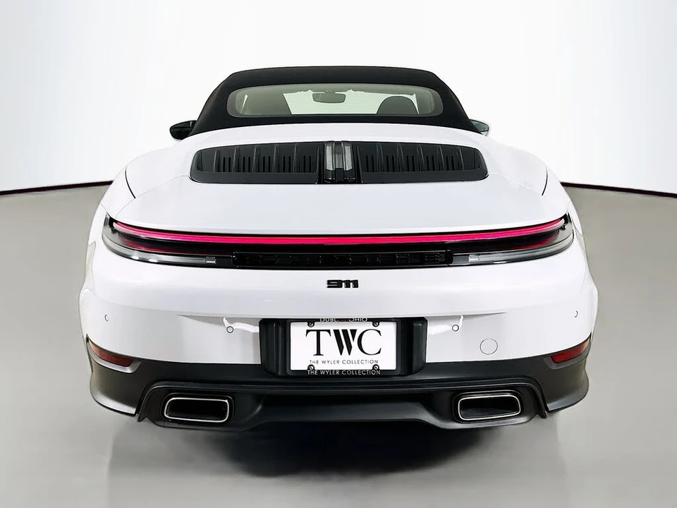 2025 Porsche 992 Carrera - Image 6 of 31