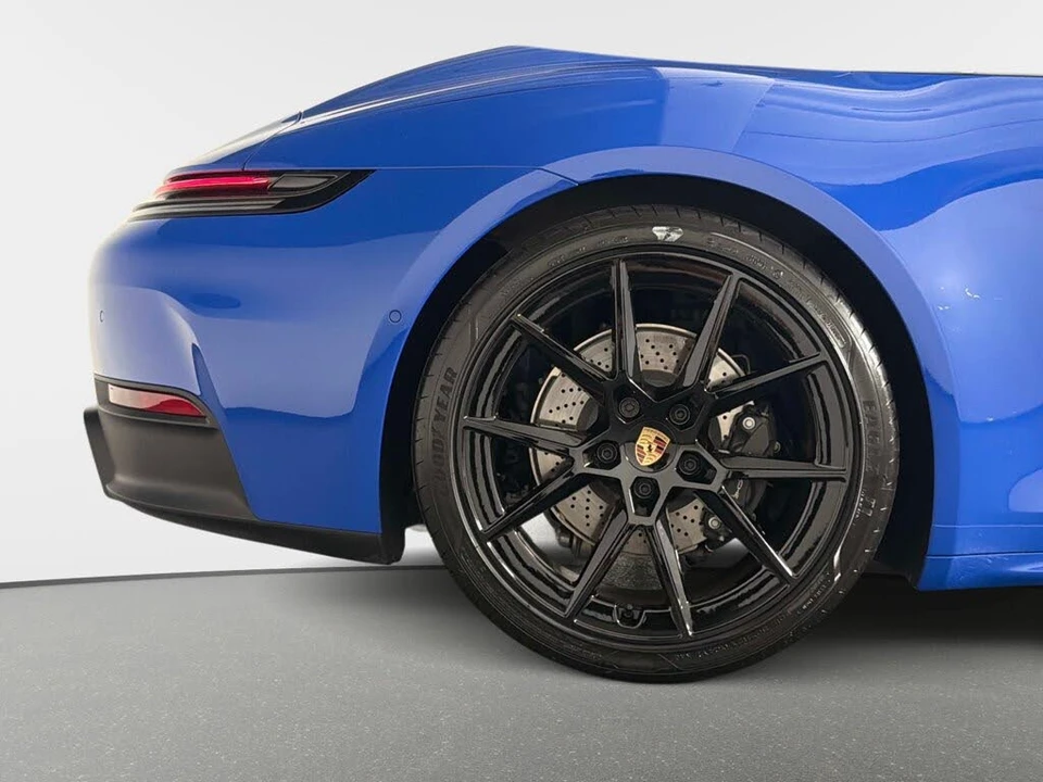 2025 Porsche 992 Carrera - Image 20 of 31