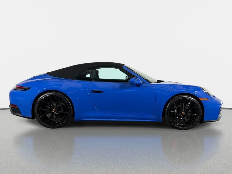 2025 Porsche 992 Carrera - Image 2 of 31