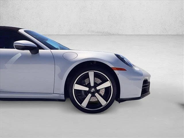 2025 Porsche 992 Carrera - Image 12 of 28