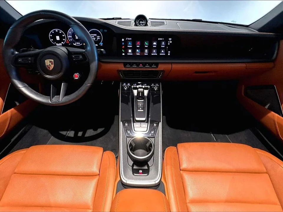 2025 Porsche 992 Carrera - Image 15 of 31