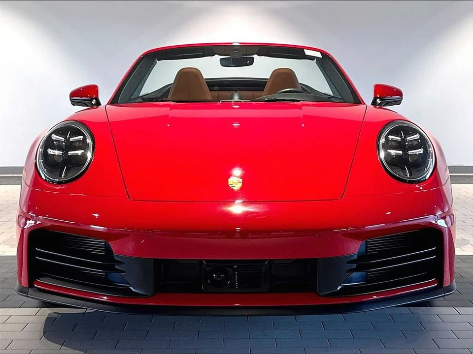 2025 Porsche 992 Carrera - Image 11 of 31