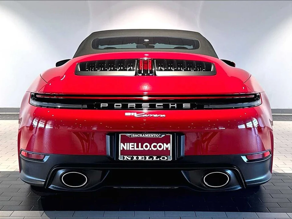 2025 Porsche 992 Carrera - Image 7 of 31