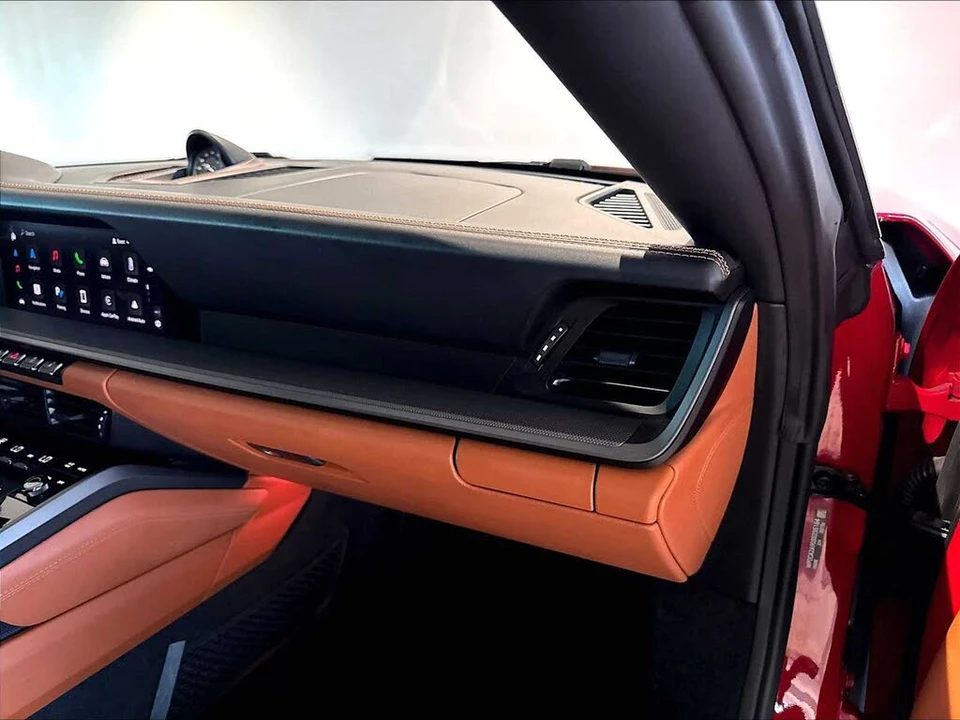 2025 Porsche 992 Carrera - Image 21 of 31