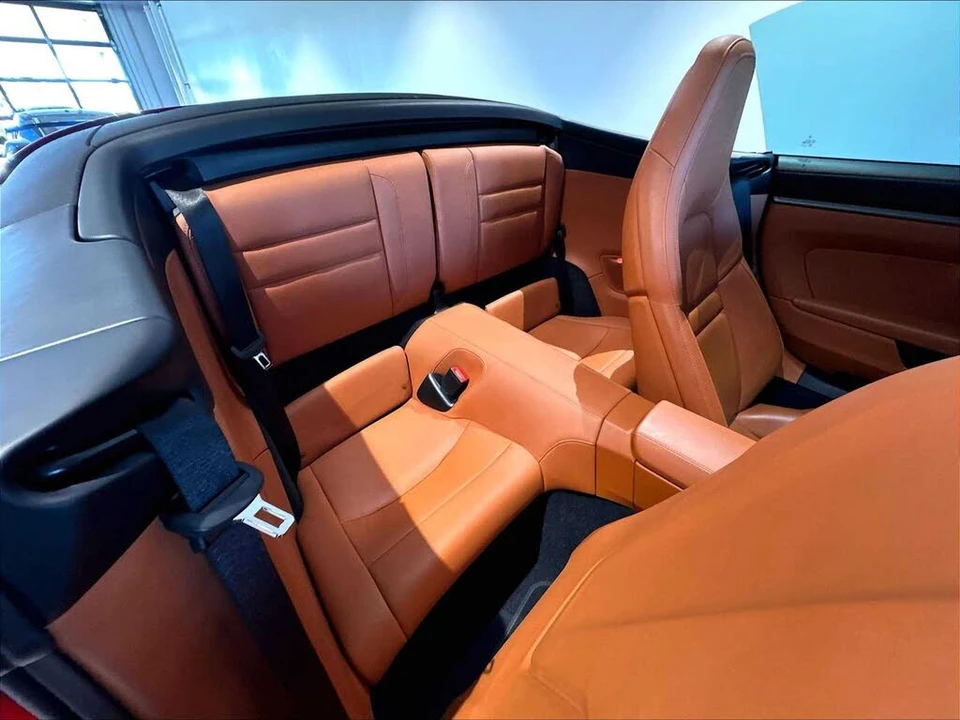 2025 Porsche 992 Carrera - Image 29 of 31