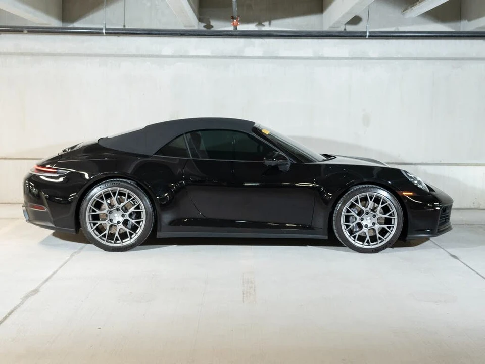 2025 Porsche 992 Carrera - Image 8 of 21