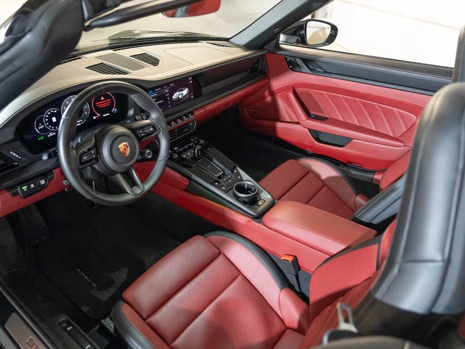 2025 Porsche 992 Carrera - Image 4 of 21