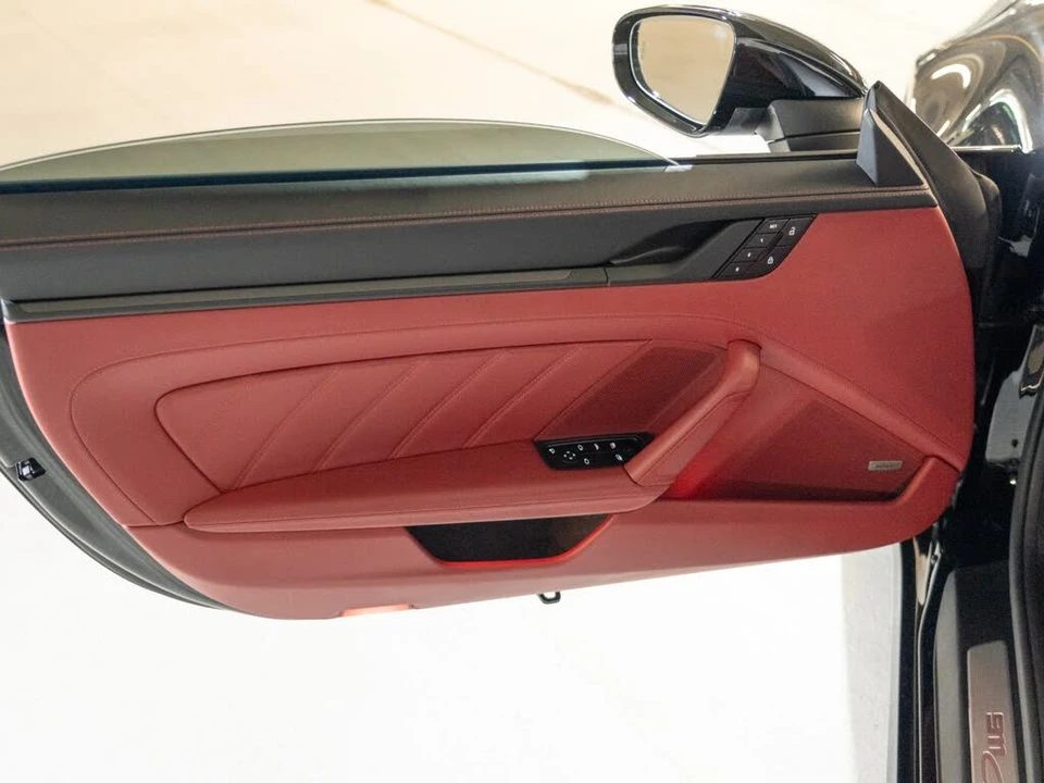 2025 Porsche 992 Carrera - Image 16 of 21