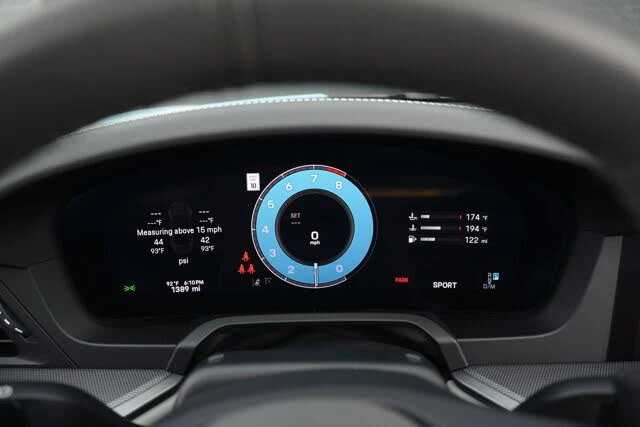 2025 Porsche 992 Carrera - Image 18 of 31