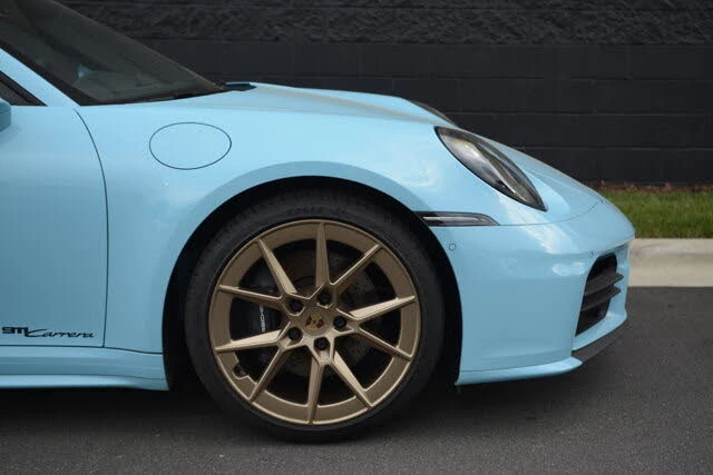 2025 Porsche 992 Carrera - Image 11 of 31