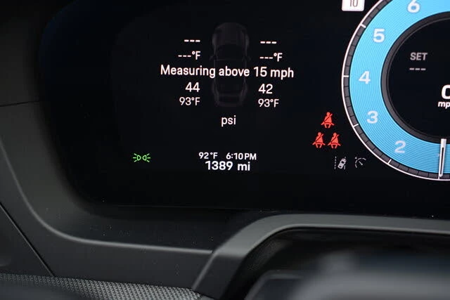 2025 Porsche 992 Carrera - Image 19 of 31
