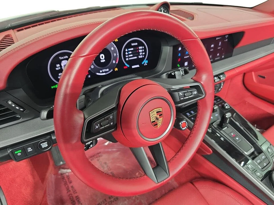 2025 Porsche 992 Carrera - Image 4 of 31