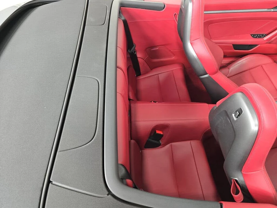 2025 Porsche 992 Carrera - Image 26 of 31