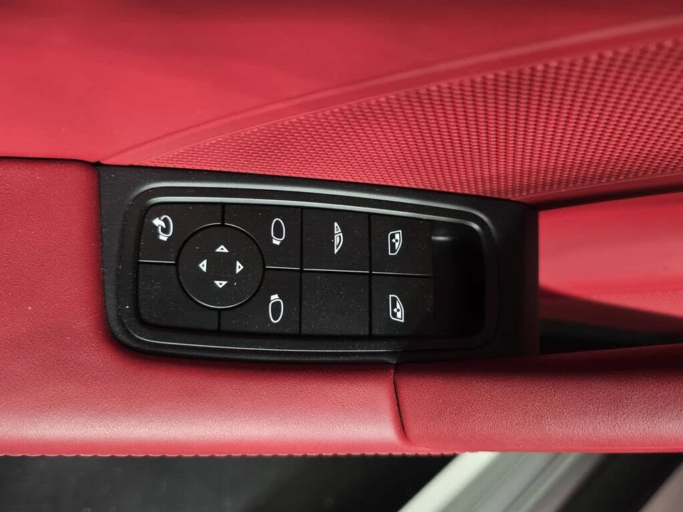 2025 Porsche 992 Carrera - Image 21 of 31