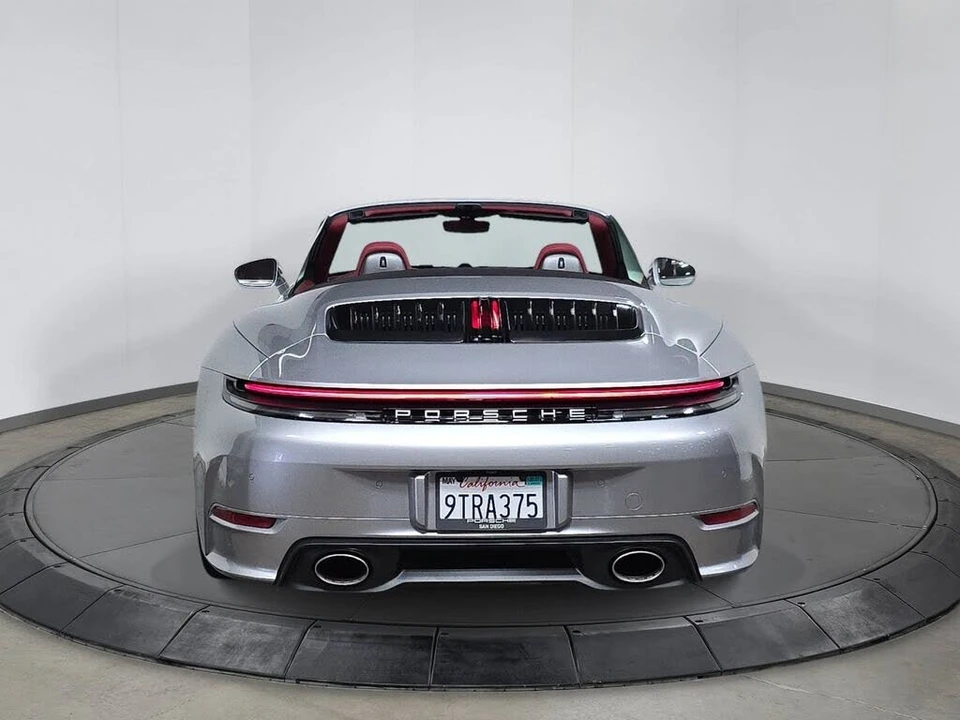 2025 Porsche 992 Carrera - Image 6 of 31