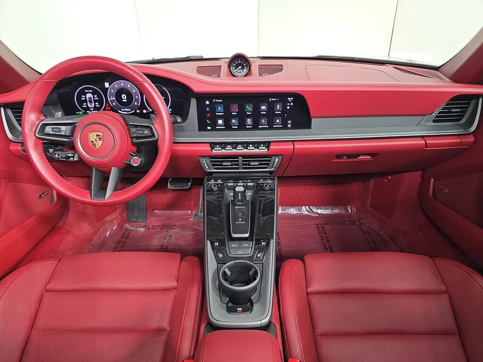 2025 Porsche 992 Carrera - Image 13 of 31