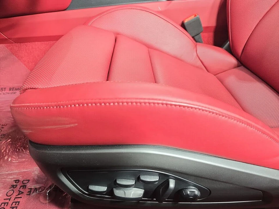 2025 Porsche 992 Carrera - Image 23 of 31