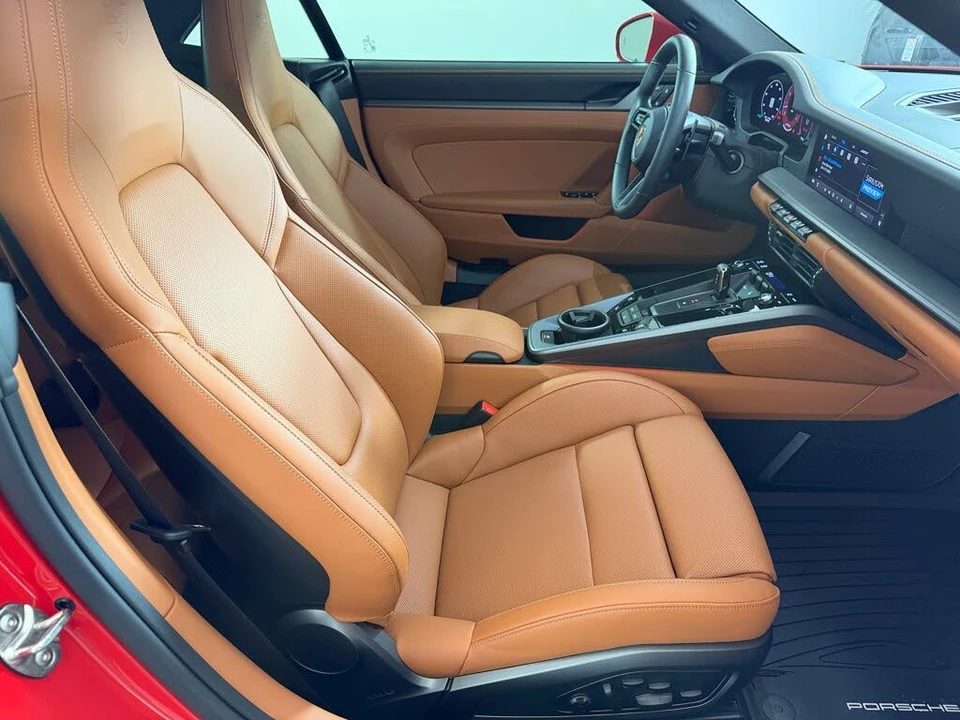 2025 Porsche 992 Carrera - Image 24 of 29