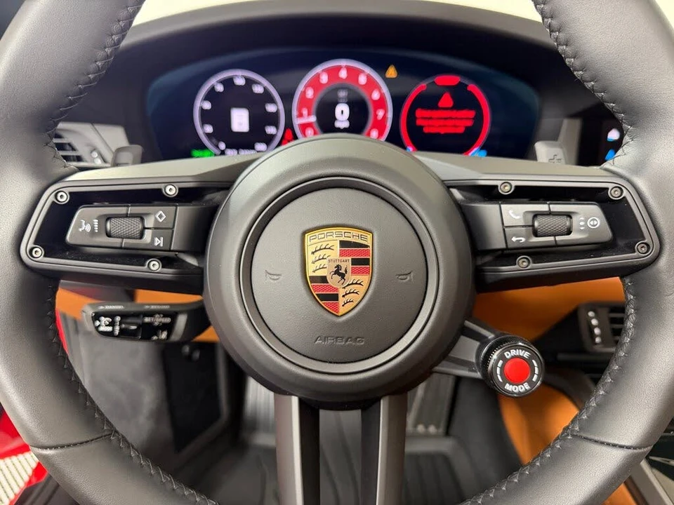 2025 Porsche 992 Carrera - Image 11 of 29