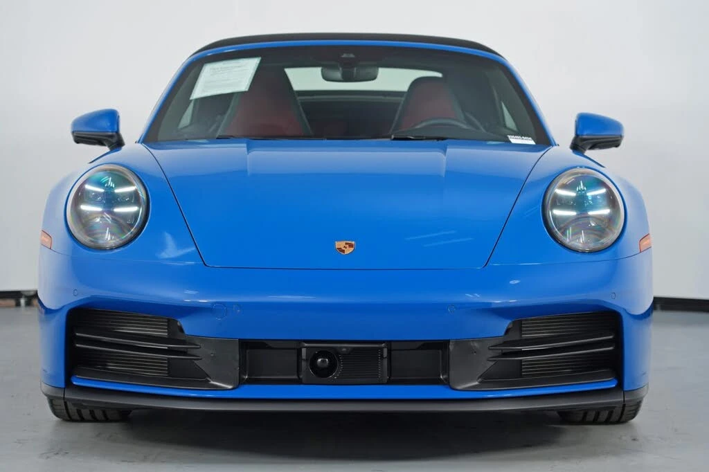 2025 Porsche 992 Carrera - Image 7 of 31