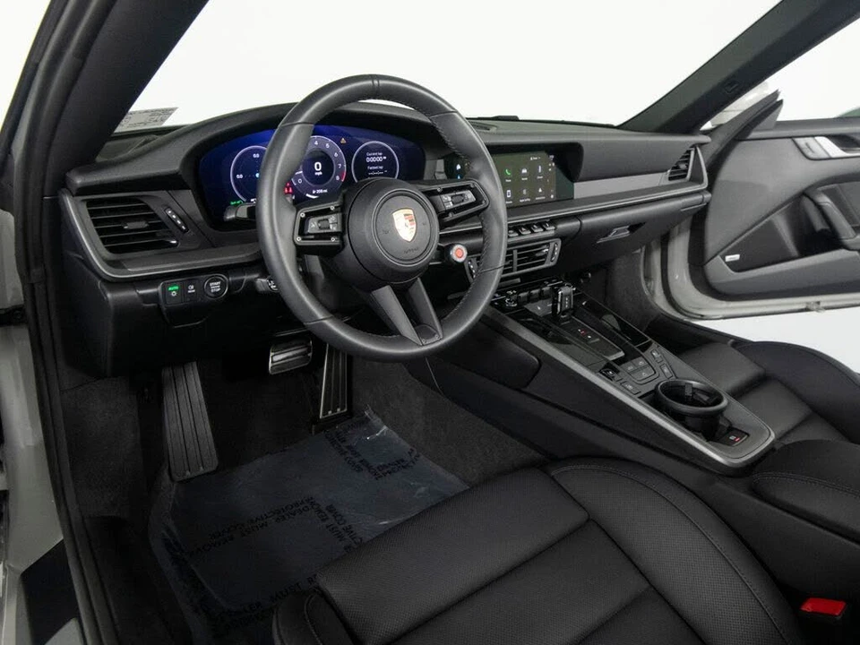 2025 Porsche 992 Carrera - Image 4 of 31