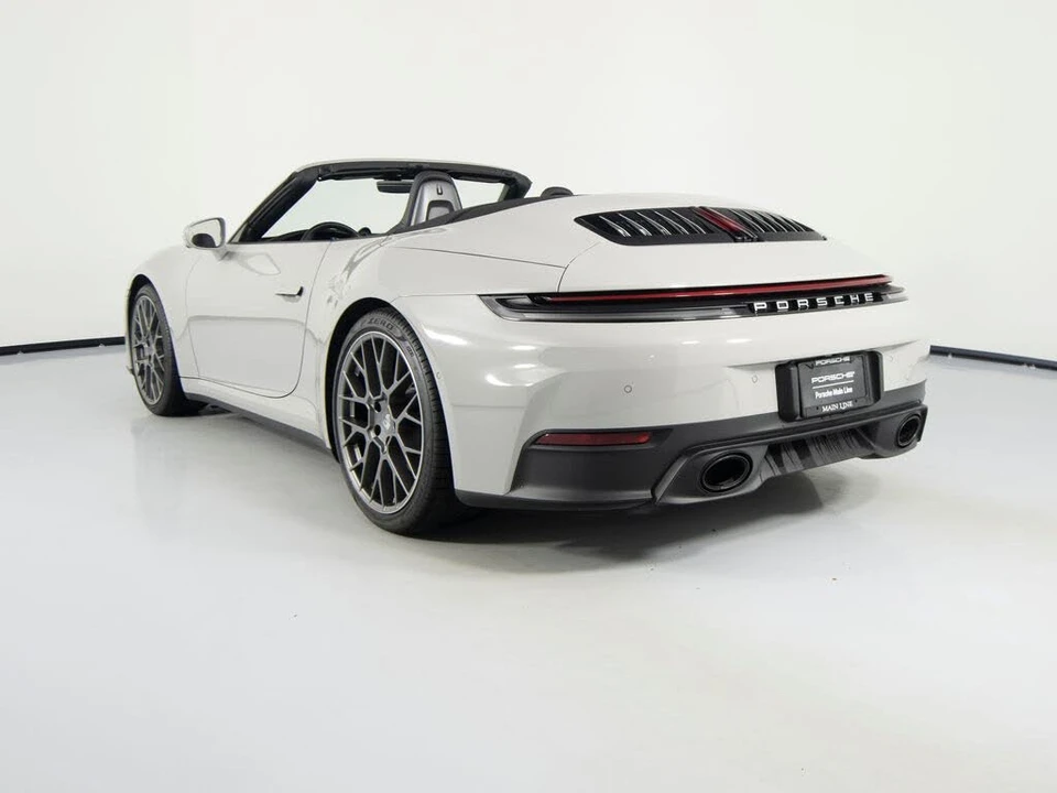 2025 Porsche 992 Carrera - Image 3 of 31