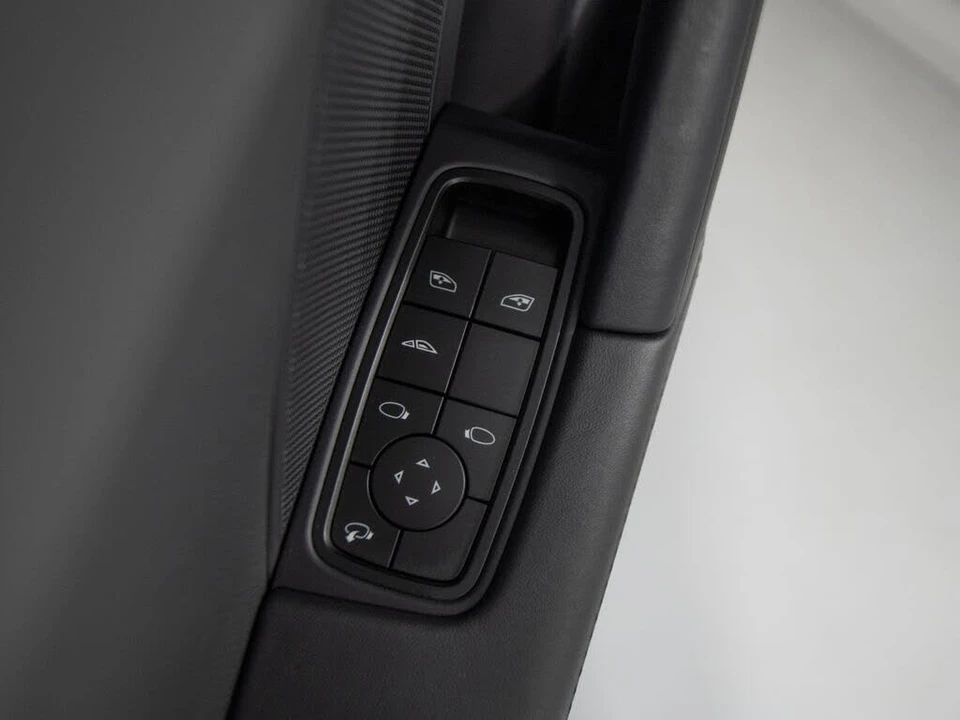 2025 Porsche 992 Carrera - Image 20 of 31